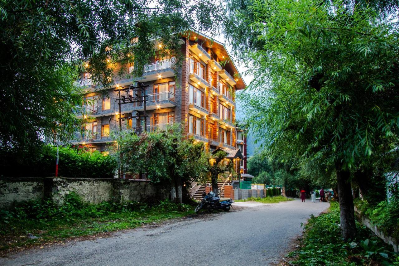 Suryansh Regency Manali Centrally Heated Air Cooled With Private Balconies Маналі Екстер'єр фото