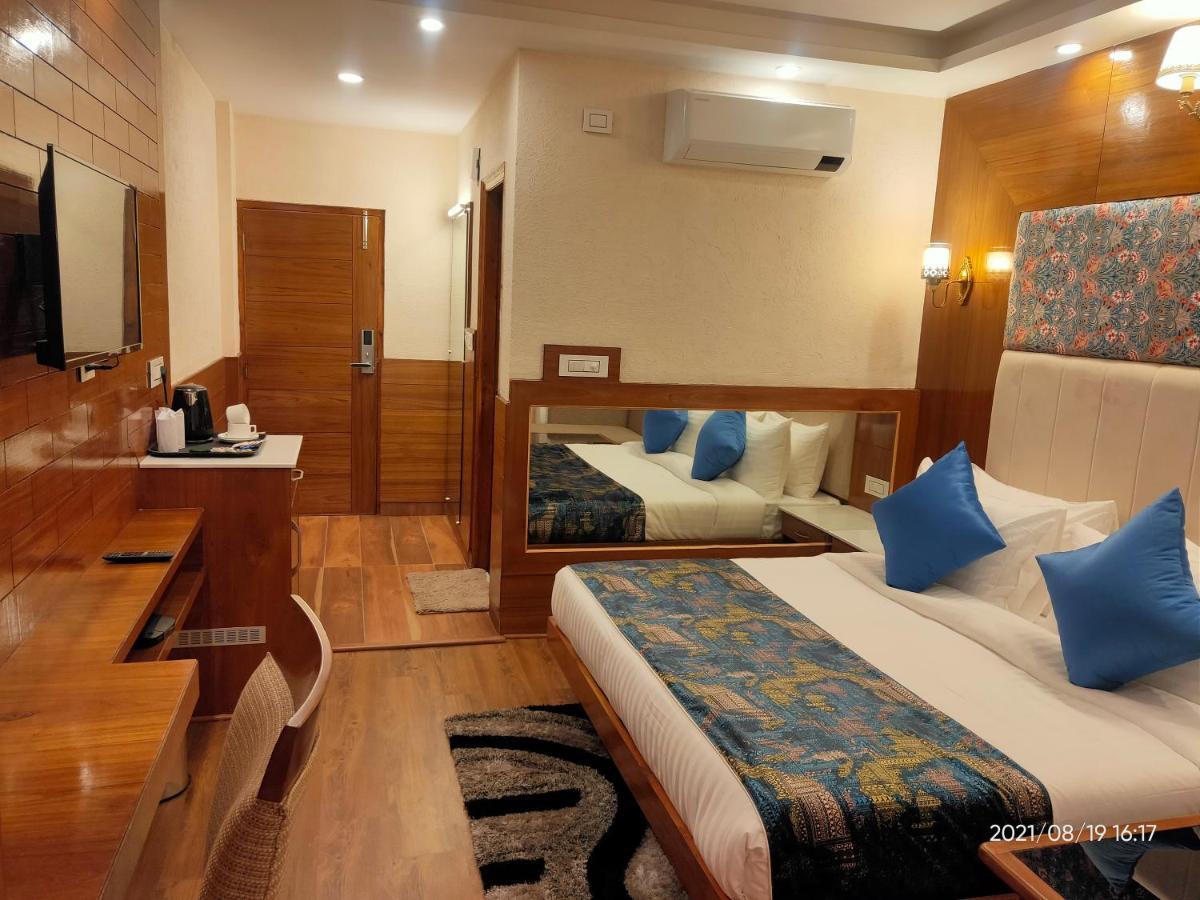 Suryansh Regency Manali Centrally Heated Air Cooled With Private Balconies Маналі Екстер'єр фото